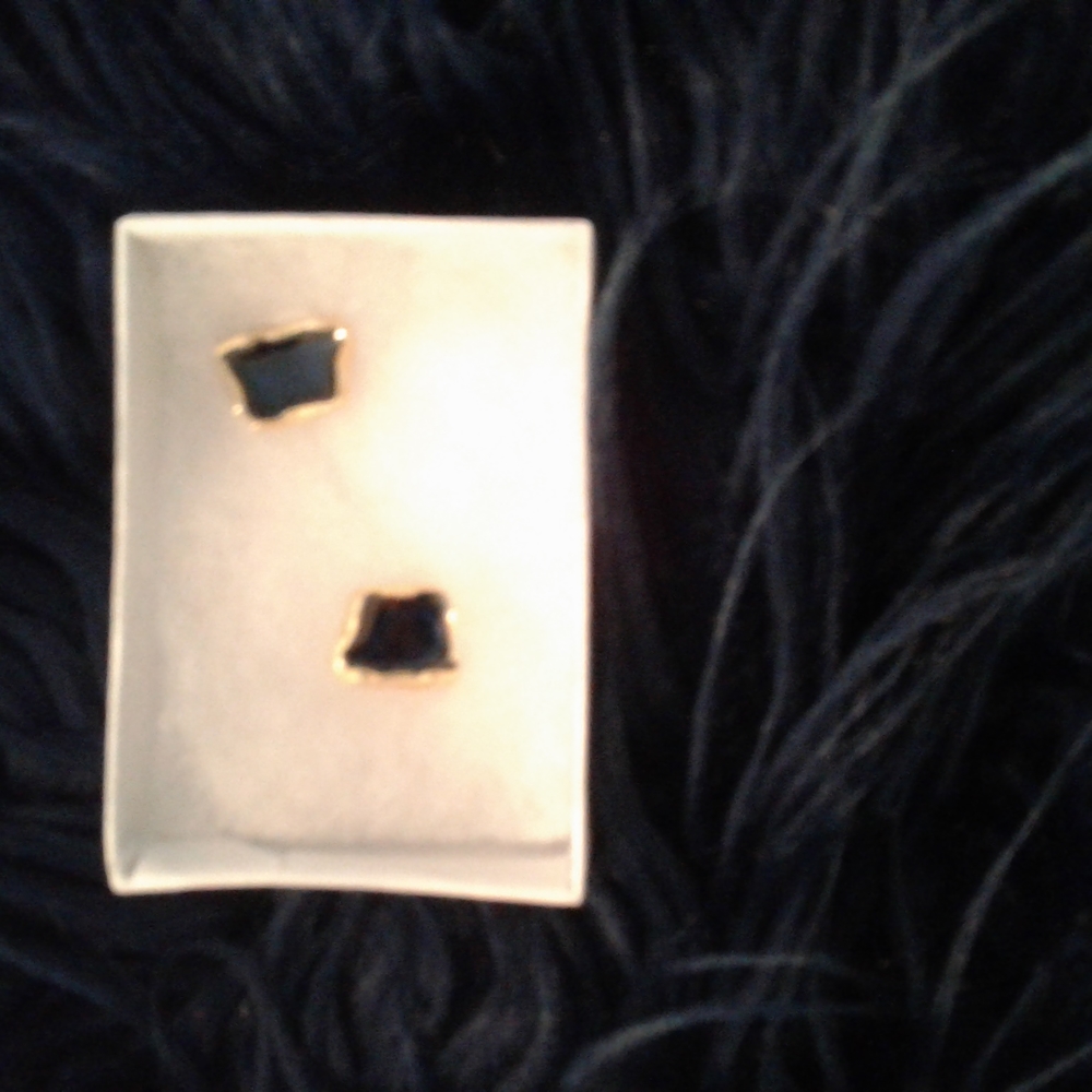 Goldtone Post with Blue Enamel inside.